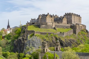 e87de52c14e5ed44c472de964beb21bf-25331-EdinburghCastle-GuidedwalkingtourwithFastTrackEntry---002.jpg